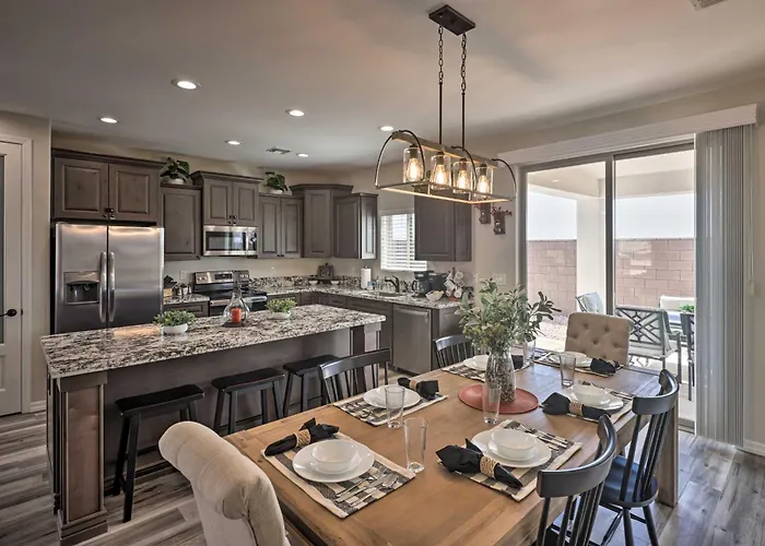 Holiday home Arizona Home: 3 Mi To Co River, Snowbirds Welcome *
