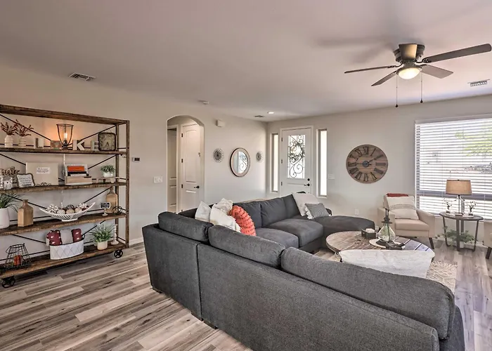 Arizona Home: 3 Mi To Co River, Snowbirds Welcome Holiday home