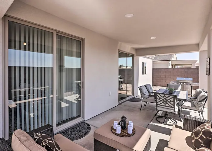 Arizona Home: 3 Mi To Co River, Snowbirds Welcome Holiday home Bullhead City