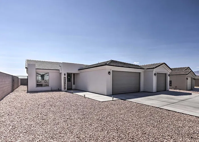 Arizona Home: 3 Mi To Co River, Snowbirds Welcome *